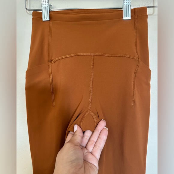 Lululemon Swift Speed High-Rise Tight 28"
Butternut Brown! EUC - Picture 4 of 7